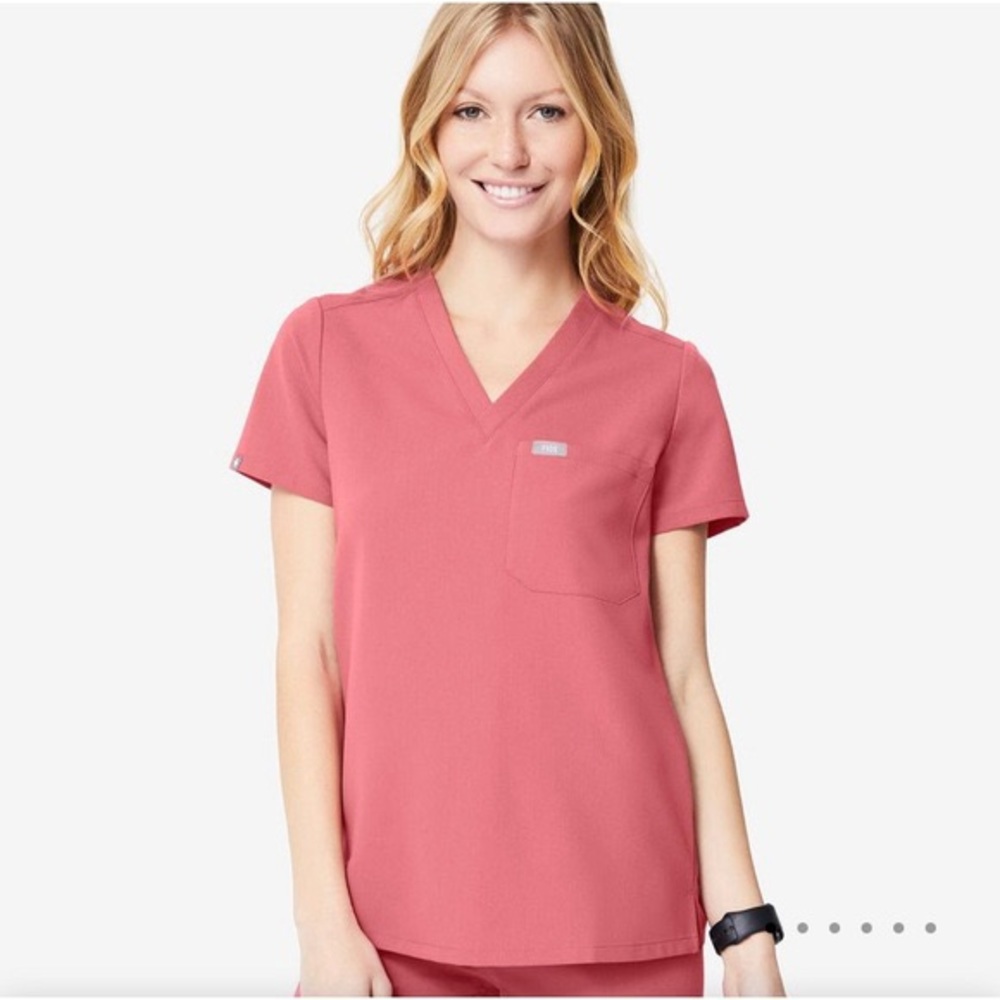 Figs Quartz Pink Scrub Set